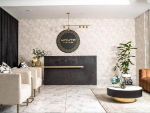 Zdjęcie z galerii obiektu Monte La Vue Hotel w mieście Sandton