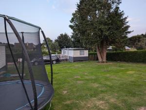Imagen de la galería de Mobil-home entre terre et mer, en Les Loges