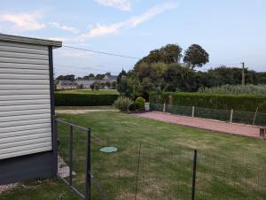 Imagen de la galería de Mobil-home entre terre et mer, en Les Loges