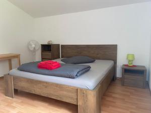 Postel nebo postele na pokoji v ubytování Ferienwohnung am Rhein