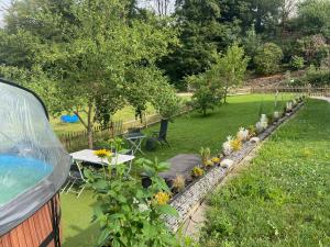 Zahrada ubytování Ferienwohnung am Rhein