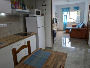 A kitchen or kitchenette at Burero Beach Stay - Comfy - Near airport & Beaches