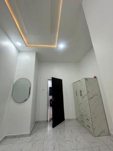 Fotografie z fotogalerie ubytování Lavish 2Bedroom flat in ogudu by Magnanimous apt v destinaci Ogudu