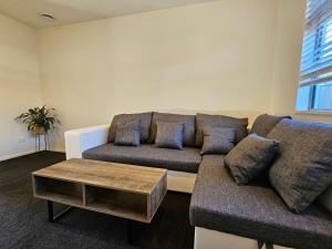 Posezení v ubytování Azena Suites & Apartment