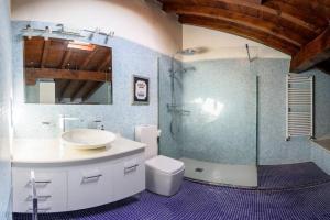 Fotografia z galérie ubytovania Casa con jacuzzi v destinácii Mompía