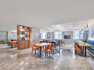 Area tempat duduk di Kyriad Hotel Shijiazhuang Railway Station