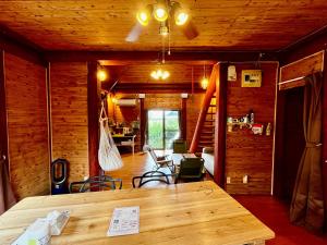 Fotografie z fotogalerie ubytování LOG AMAMl 1棟貸切ログハウス v destinaci Setouchi + 24 fotografií