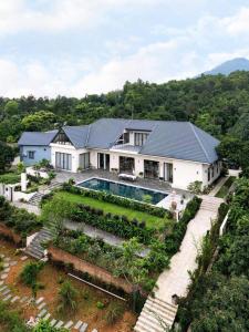 Bazén v ubytování Velia Villa Venuestay nebo v jeho okolí