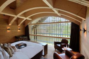 O zonă de relaxare la The Chedi Andermatt