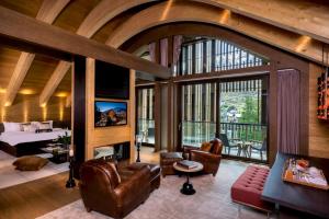 O zonă de relaxare la The Chedi Andermatt