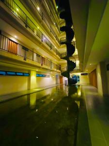Fotografie z fotogalerie ubytování 24'HR CHECK IN H'FLOOR SARADISE ECHELON KUCHING LUXURY BALCONY CONDO FACING AIRPORT 3R2B-2Cpark v destinaci Kučing