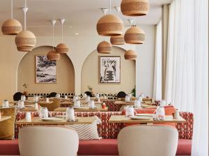 Restaurace v ubytování Mercure Saint Raphael Centre Plage