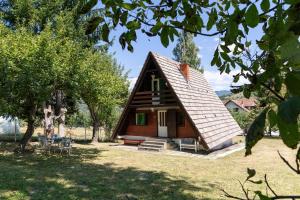 Zahrada ubytování Pet-Friendly - Planinska Vikendica Međurečje