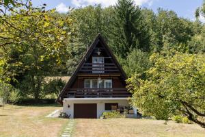 Zahrada ubytování Pet-Friendly - Planinska Vikendica Međurečje