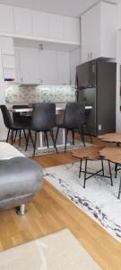 Kuchyň nebo kuchyňský kout v ubytování apartman Elena