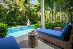 Bazén v ubytování CRAFT Resort & Villas, Phuket Town nebo v jeho okolí