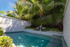 Bazén v ubytování CRAFT Resort & Villas, Phuket Town nebo v jeho okolí