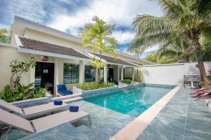 Bazén v ubytování CRAFT Resort & Villas, Phuket Town nebo v jeho okolí