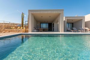 Πισίνα στο ή κοντά στο Talaferna Residences - luxury villas