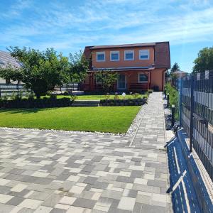 R&R Vendégház Balatonkenese 8174 Balatonkenese, Óvoda utca 40 kép - 2