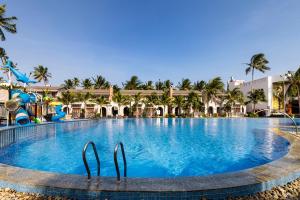 Bazén v ubytování Le' VIVA Resort Mui Ne nebo v jeho okolí