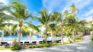 Bazén v ubytování Le' VIVA Resort Mui Ne nebo v jeho okolí
