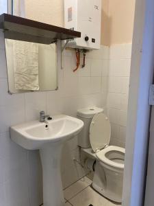 Et badeværelse på Bedford Way cottages + 25 billeder