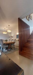 Fotografie z fotogalerie ubytování Sophisticated Seafront 3BD Suntrap Landscaped Yard v destinaci Dublin