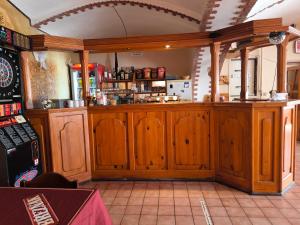Lounge alebo bar v ubytovaní Penzion U Zeleného Stromu