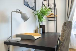 Ảnh trong thư viện ảnh của Ealing Manor - 6 beds 3 sofa beds sleeps 9 ppl ở Greenford