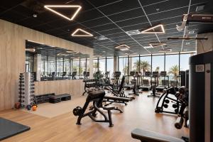 Fitness centrum a/nebo fitness zařízení v ubytování Hotel Best Triton