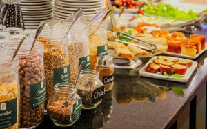 Comida no hotel ou em algum lugar perto
