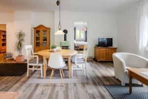 Fotografia z galérie ubytovania Ferienwohnung Traunplatzl v destinácii Bad Aussee + 37 fotografií