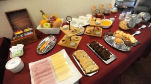 Comida no hotel ou em algum lugar perto