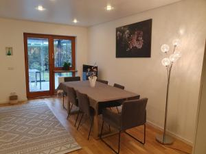 Mynd úr myndasafni af 80m2 Garten-Duplexwohnung in Altperlach í München
