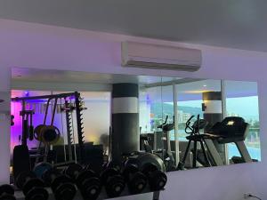 Fitness centrum a/nebo fitness zařízení v ubytování B14 Pool Access Partial Seaview 2brs 1 bath at Karon