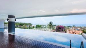 Bazén v ubytování B14 Pool Access Partial Seaview 2brs 1 bath at Karon nebo v jeho okolí