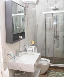 Ένα μπάνιο στο Résidence de la Renaissance +7 φωτογραφίες