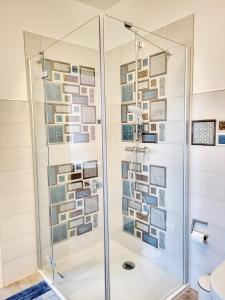 Ένα μπάνιο στο private room central +19 φωτογραφίες