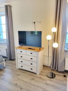 Μια τηλεόραση ή/και κέντρο ψυχαγωγίας στο private room central