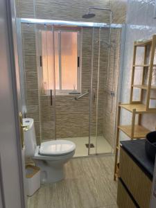 Ένα μπάνιο στο Appartement avec terrasse +25 φωτογραφίες