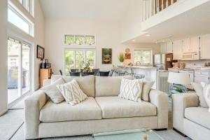 Gallery image of Decks, Dock and Views Lakefront Home in LaFollette! in Flat Hollow