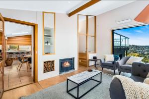 Χώρος καθιστικού στο Leura Bayview Retreat - close to CBD&Air port