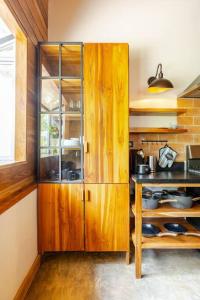 Кухня или мини-кухня в Casa PlayaAzul, walk to the beach, 3 rooms
