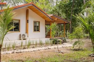 Сад в Casa PlayaAzul, walk to the beach, 3 rooms