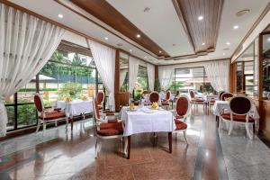 Posezení v ubytování Oriental Palace Apartments Hanoi
