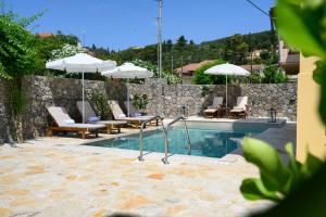 The swimming pool at or close to Casa Dell Amore