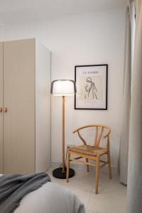Postel nebo postele na pokoji v ubytování Modern 2BR Apartment with Outside Furniture - Close to Sliema, Saint Julians & Valletta