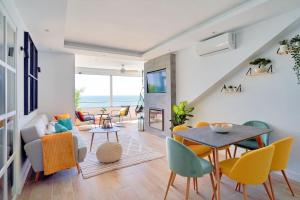 TV a/nebo společenská místnost v ubytování EDEN Beach Apartment