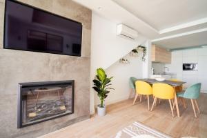 Kuchyň nebo kuchyňský kout v ubytování EDEN Beach Apartment